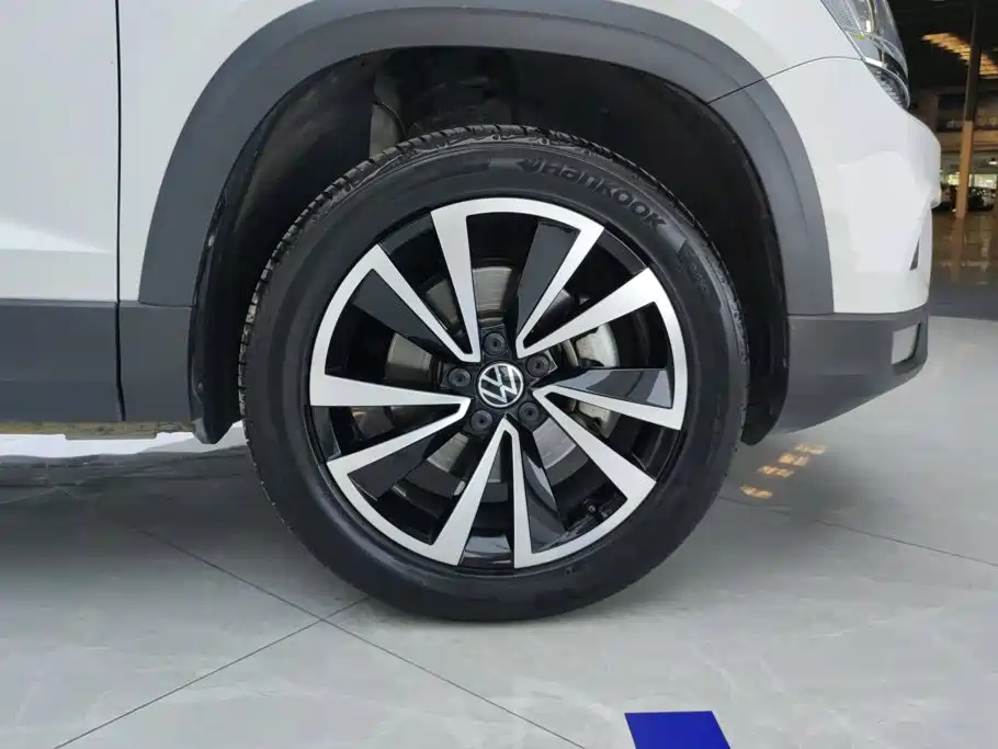 Volkswagen Tharu — миниатюра 6