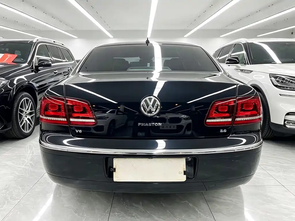 Volkswagen Phaeton — миниатюра 5