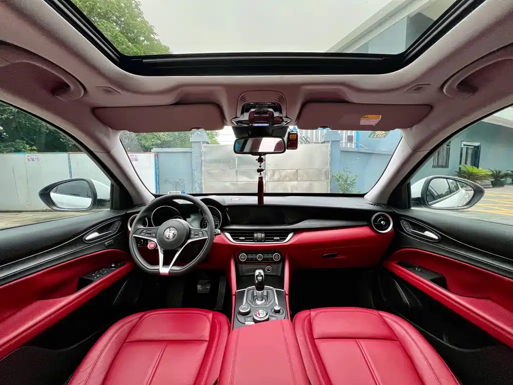 Alfa Romeo Stelvio — миниатюра 14