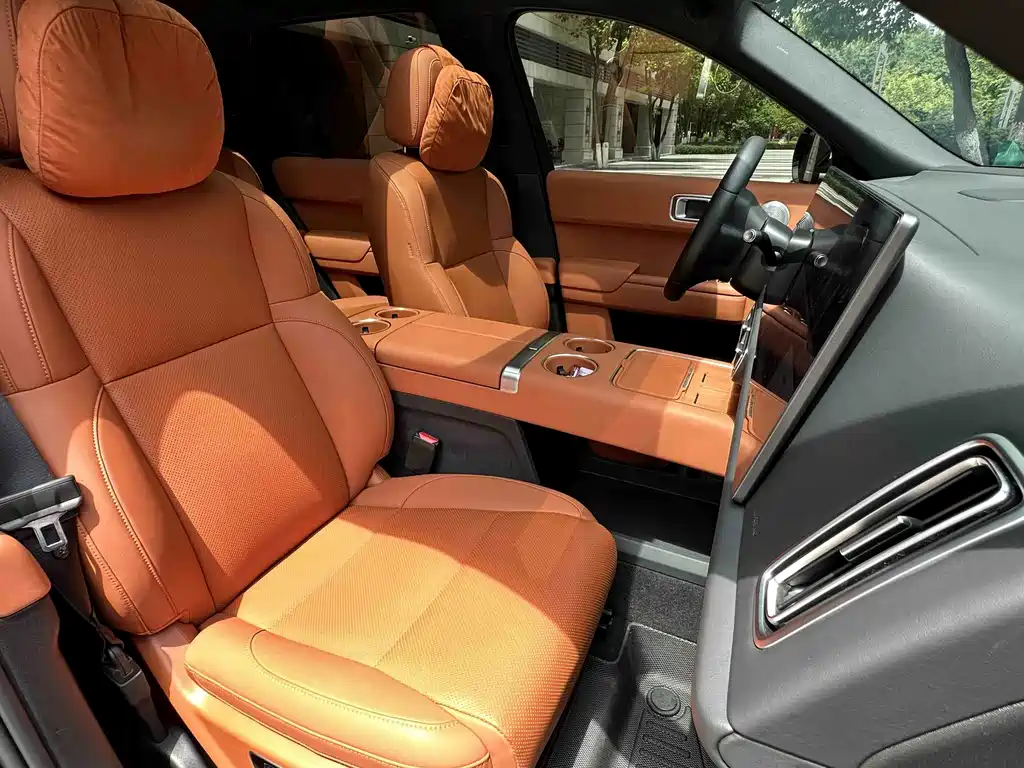 Li Auto Li L8 — миниатюра 20