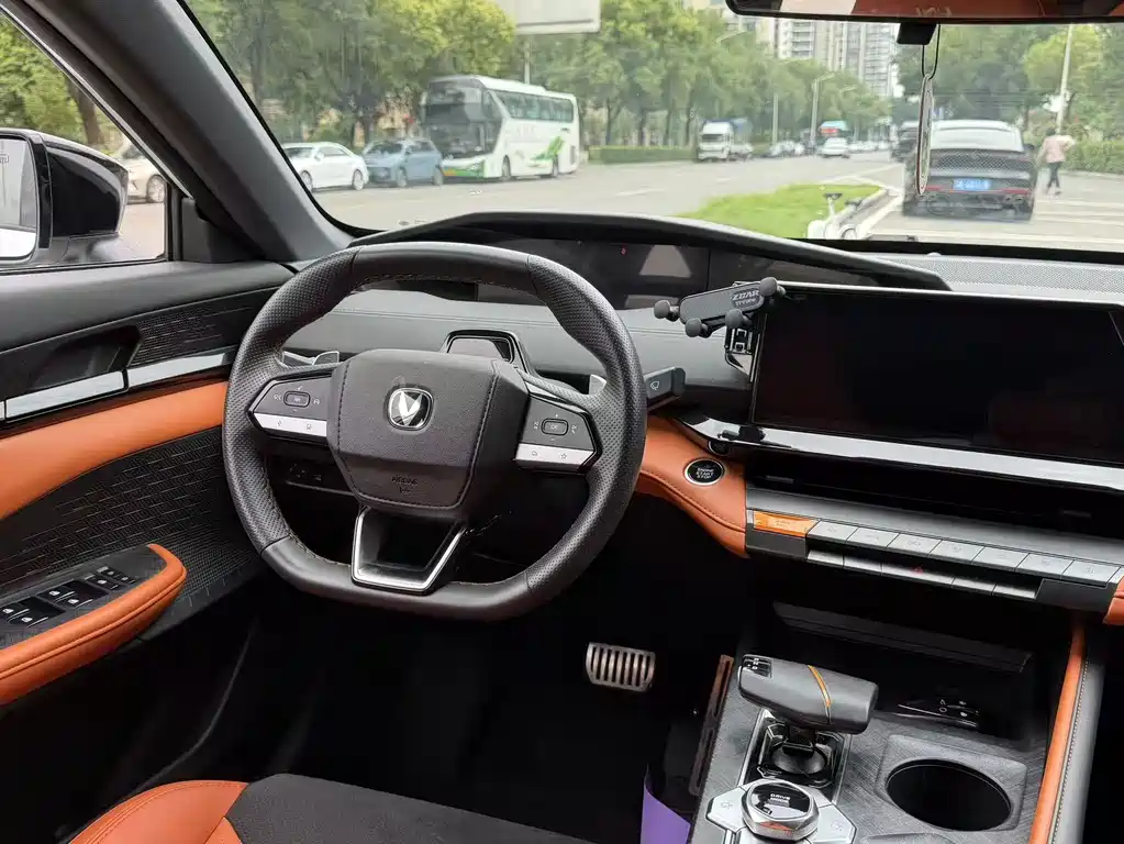 Changan UNI-V — миниатюра 11