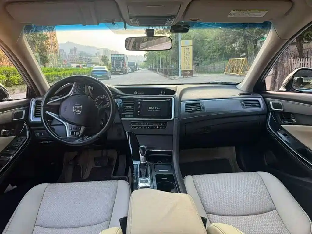 Honda Spirior 2015 2.0L Luxury