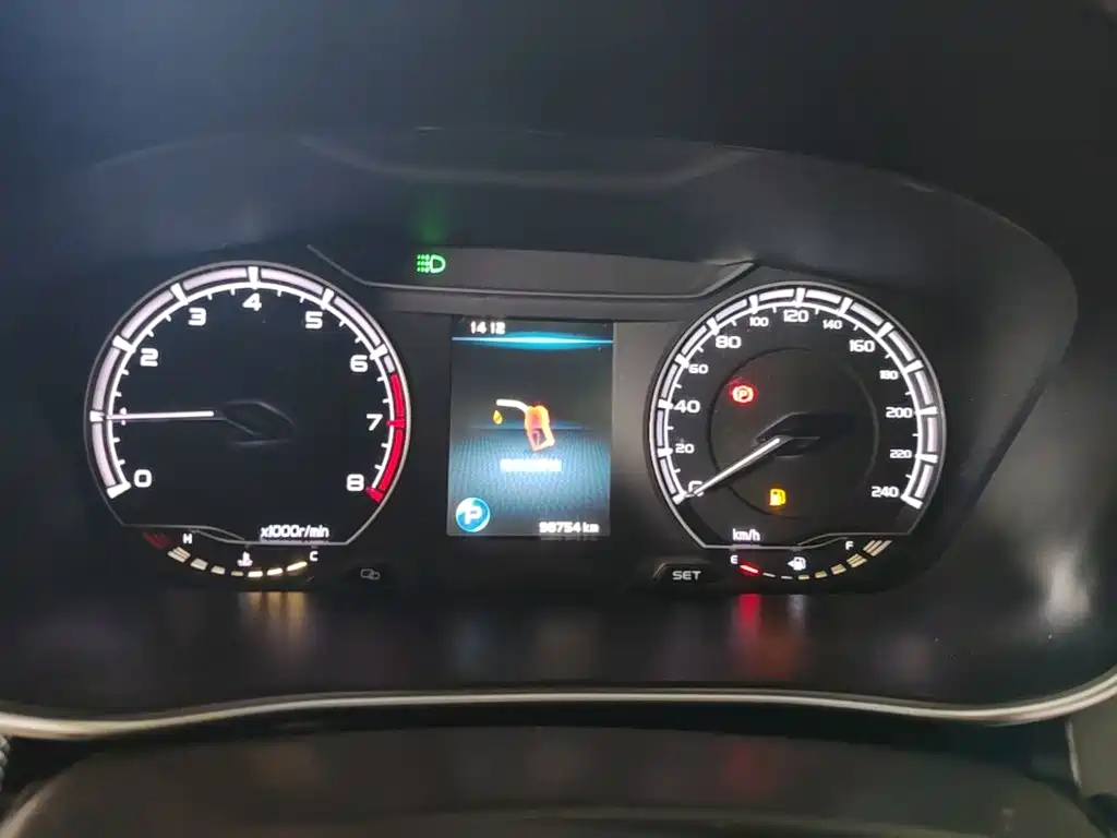 Geely Binrui — миниатюра 16