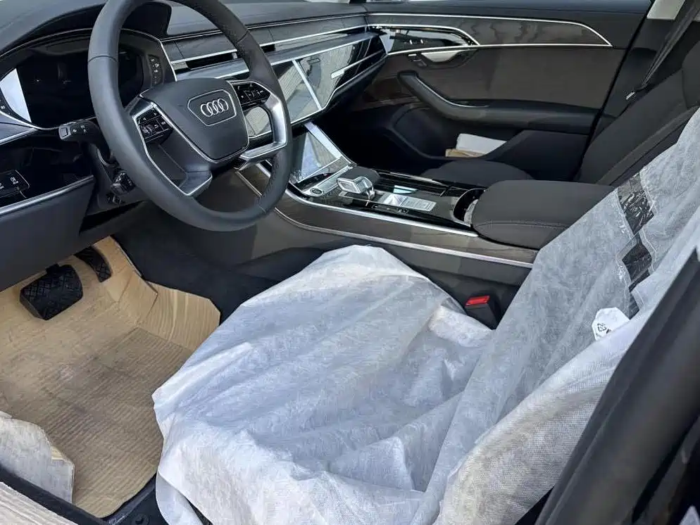 Audi A8 — миниатюра 10