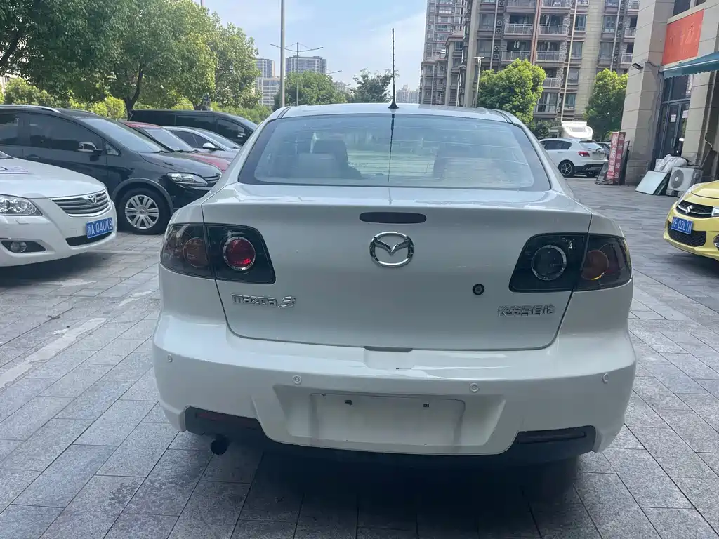 Mazda 3 — миниатюра 4