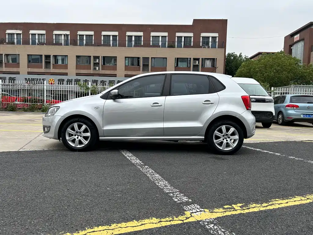 Volkswagen Polo — миниатюра 7