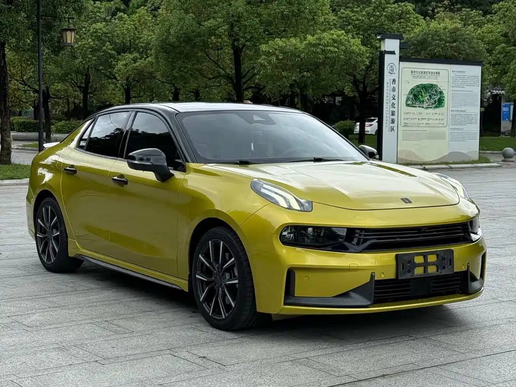 Lynk & Co 03 — миниатюра 5