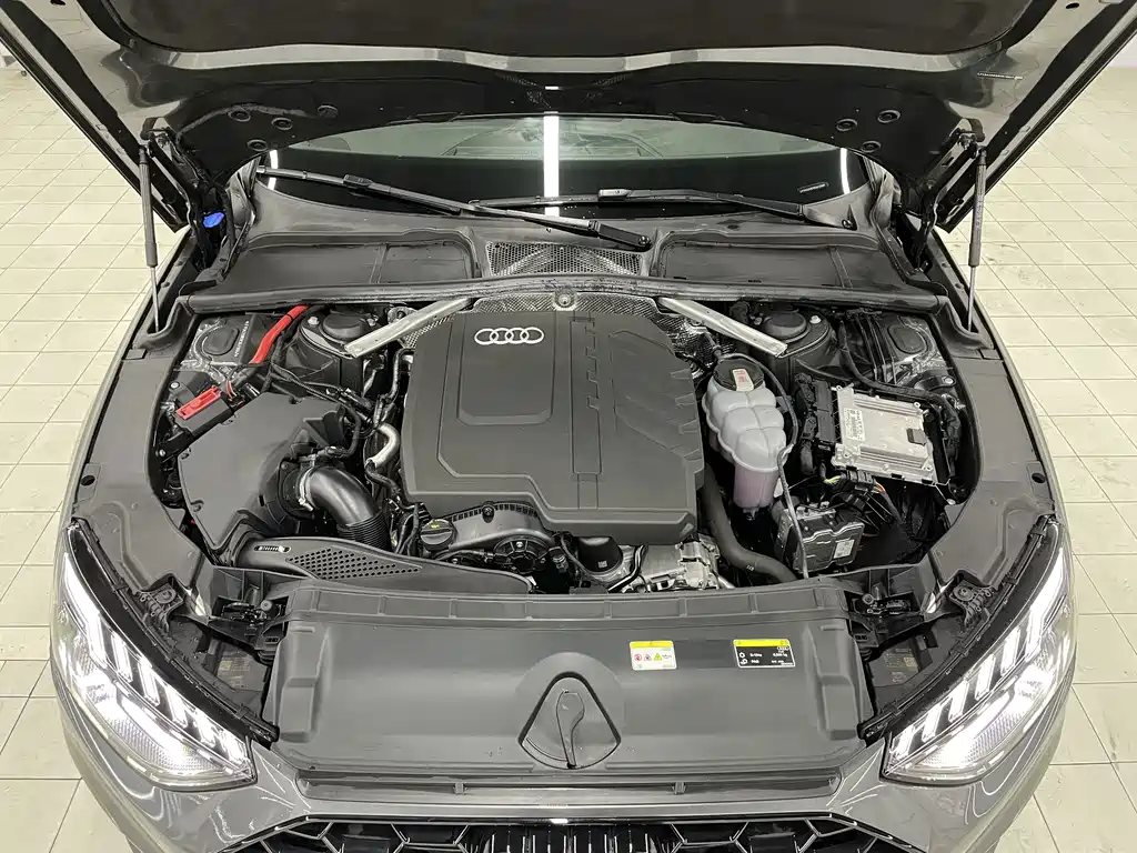 Audi A4L — миниатюра 18