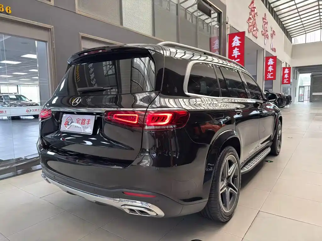 Mercedes-Benz GLS — миниатюра 18