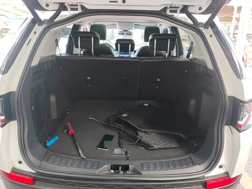 Land Rover Discovery Sport — миниатюра 19