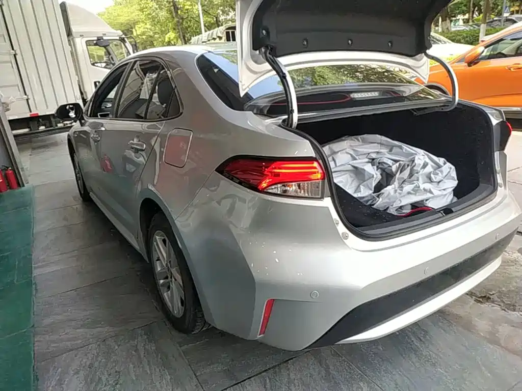Toyota Corolla Levin 2021 1.8H E-CVT Luxury