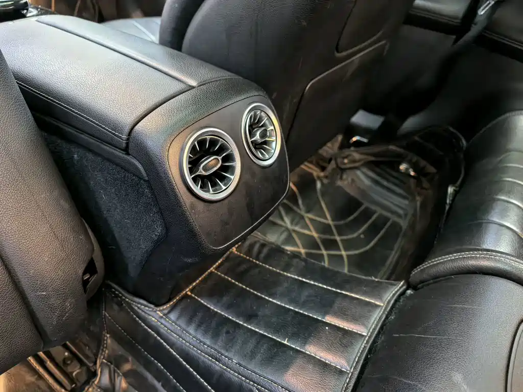 Mercedes-Benz E-Class (Import) — миниатюра 12