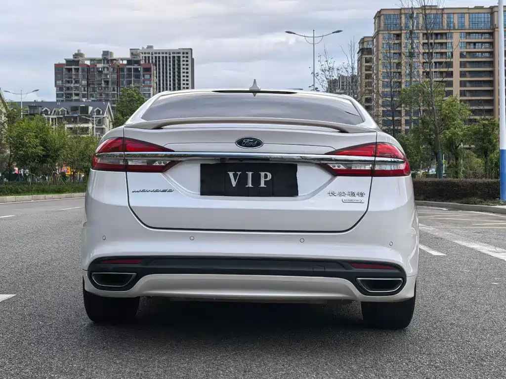 Ford Mondeo — миниатюра 8