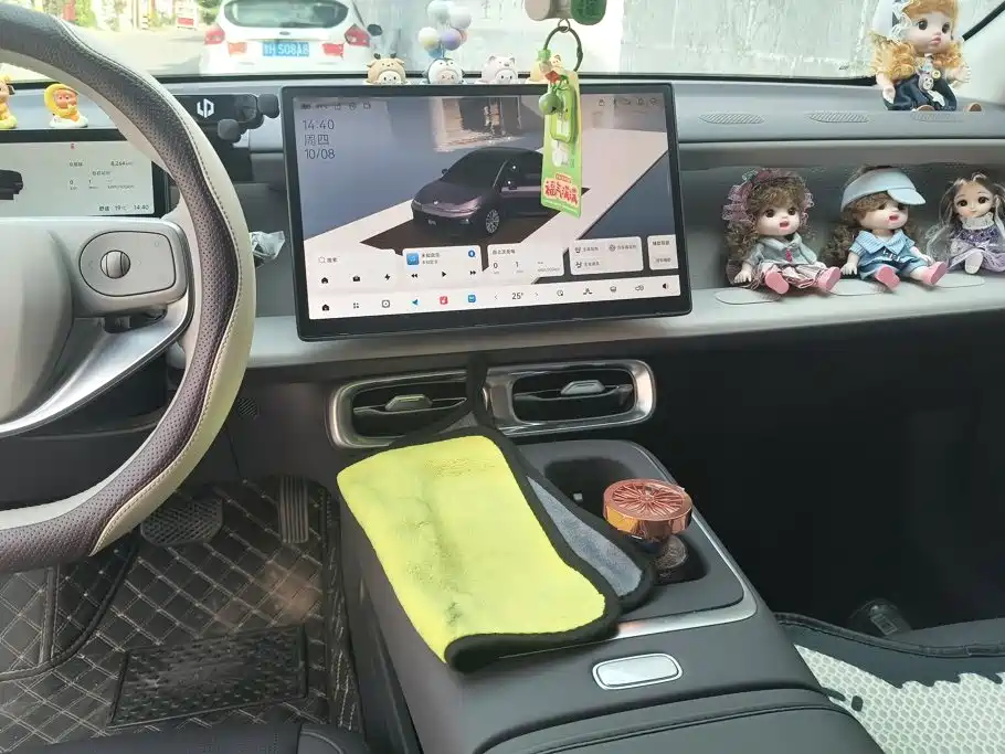 Leapmotor Leapmotor B01 — миниатюра 13