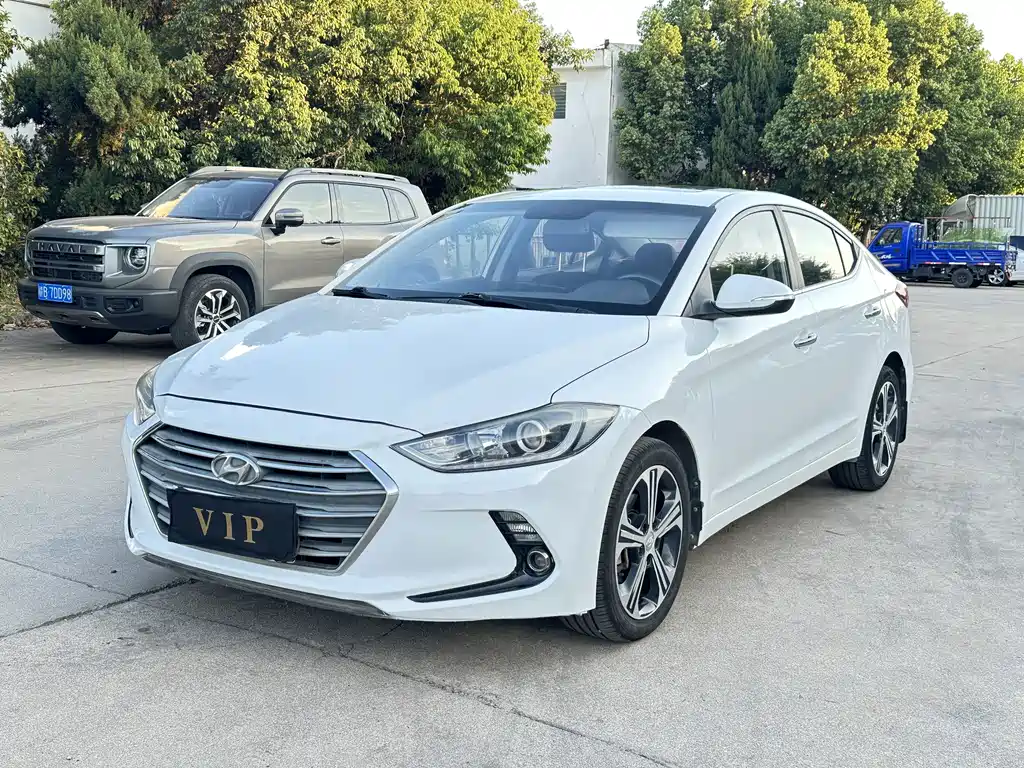 Hyundai Elantra — миниатюра 2