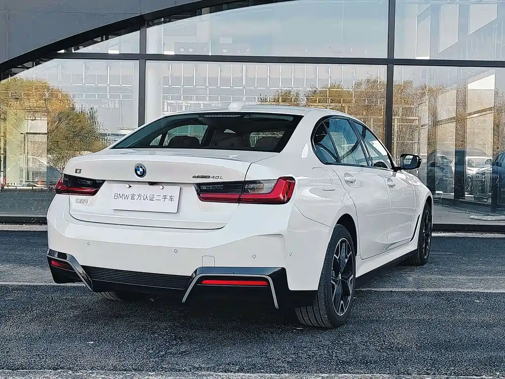 BMW i3 — миниатюра 5