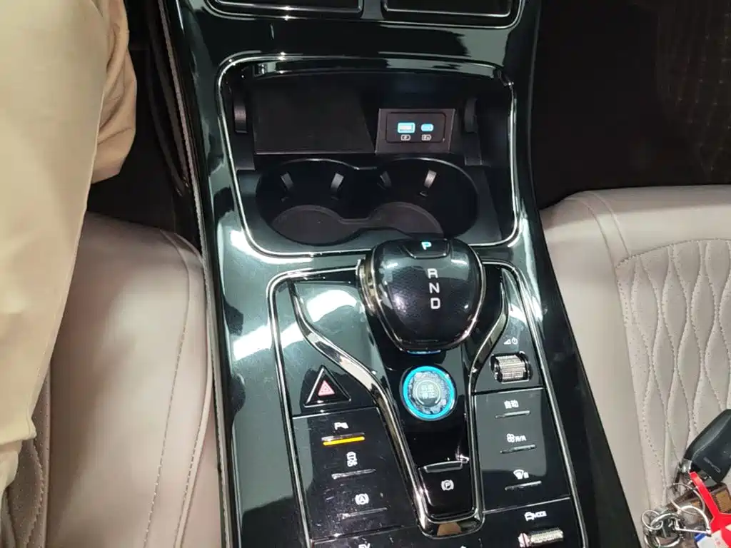 BYD Han — миниатюра 14