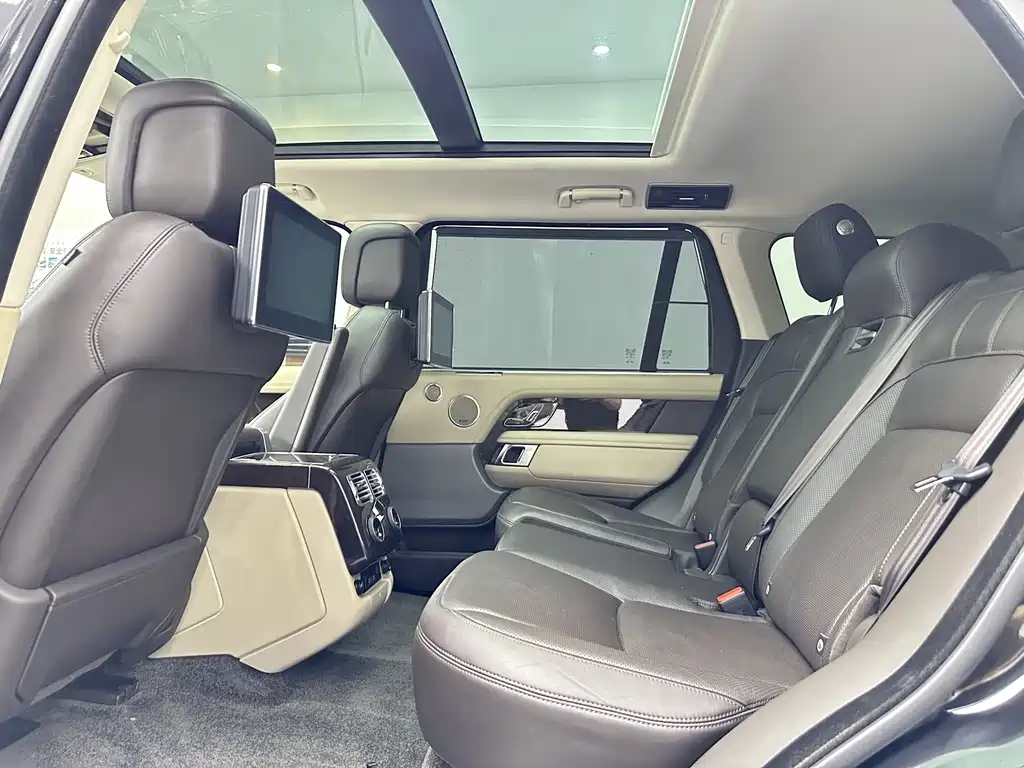 Land Rover Range Rover — миниатюра 9