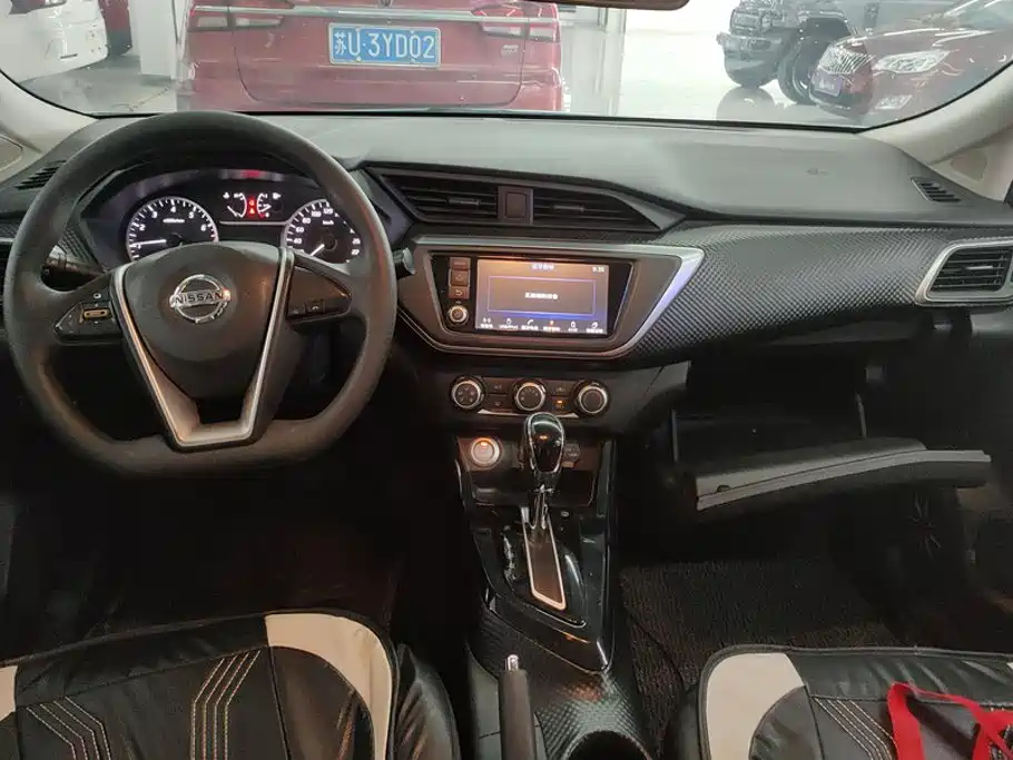 Nissan Bluebird — миниатюра 12