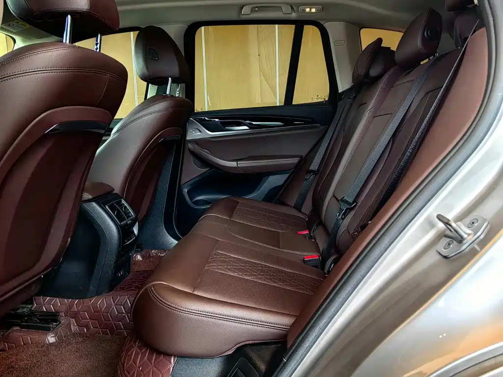 BMW iX3 — миниатюра 10