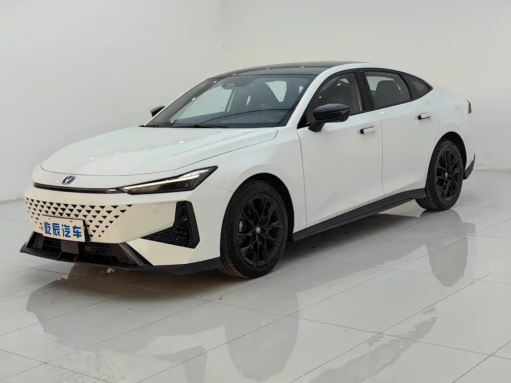 Changan UNI-V 2024
