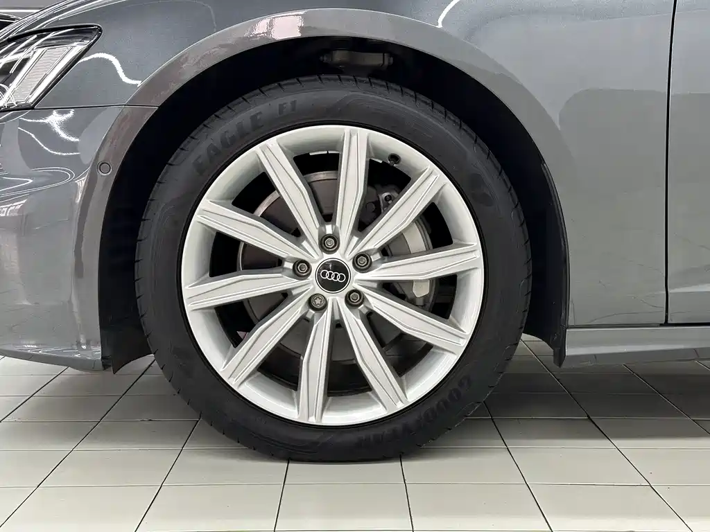 Audi A6L — миниатюра 19