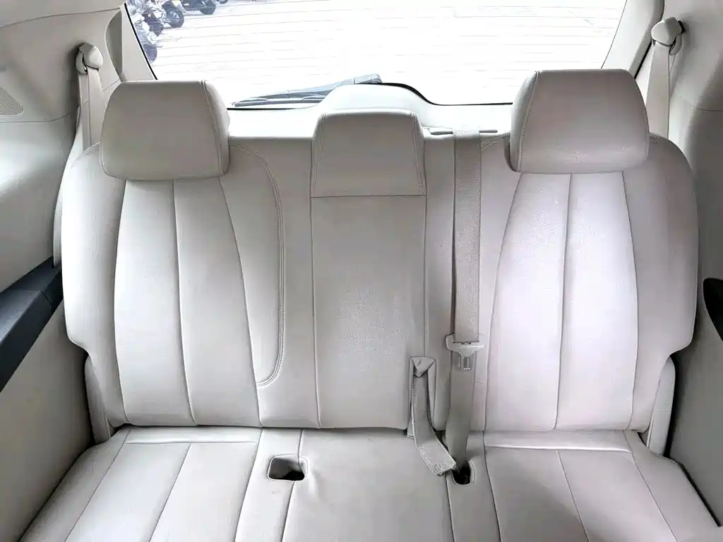 Buick GL8 — миниатюра 8