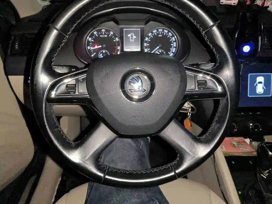 Skoda Octavia — миниатюра 15