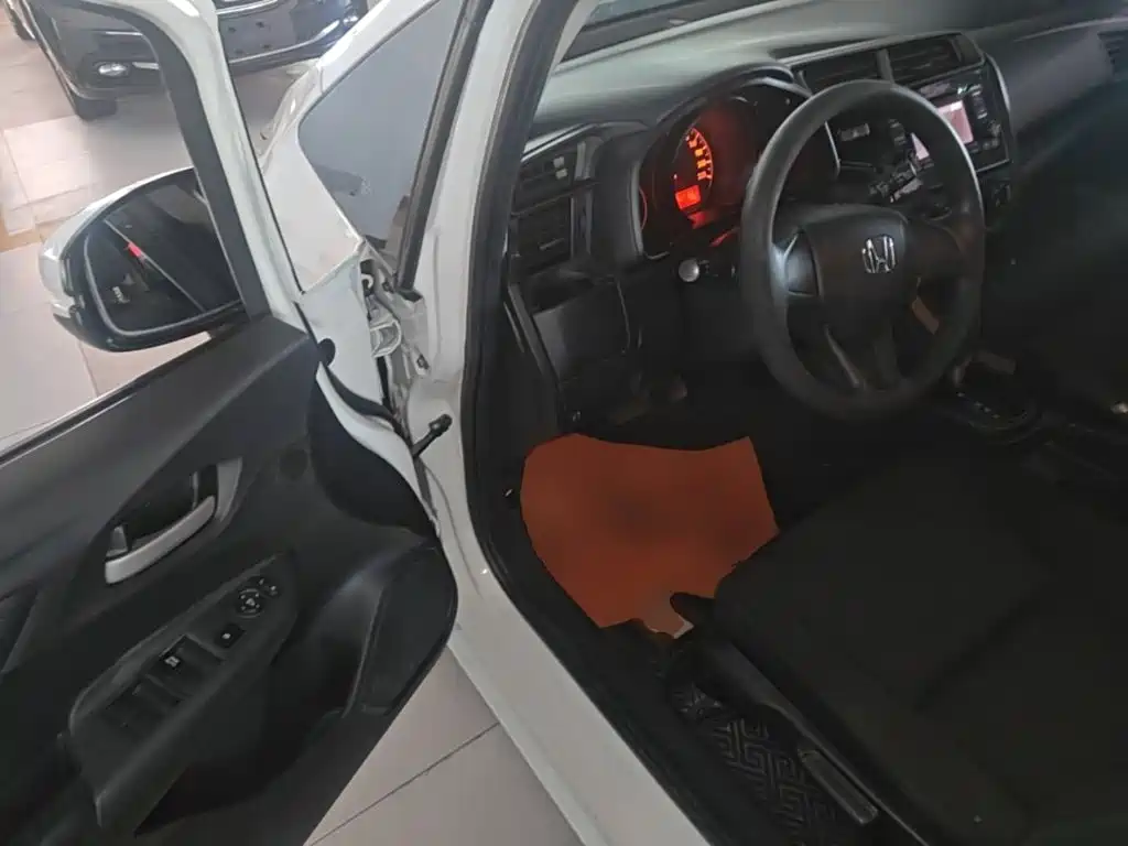 Honda Fit — миниатюра 16