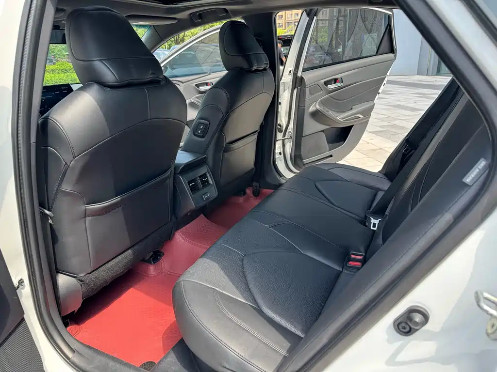 Toyota Avalon — миниатюра 10