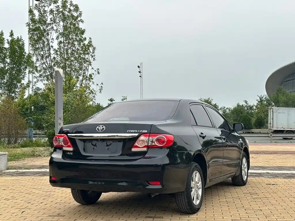Toyota Corolla — миниатюра 4