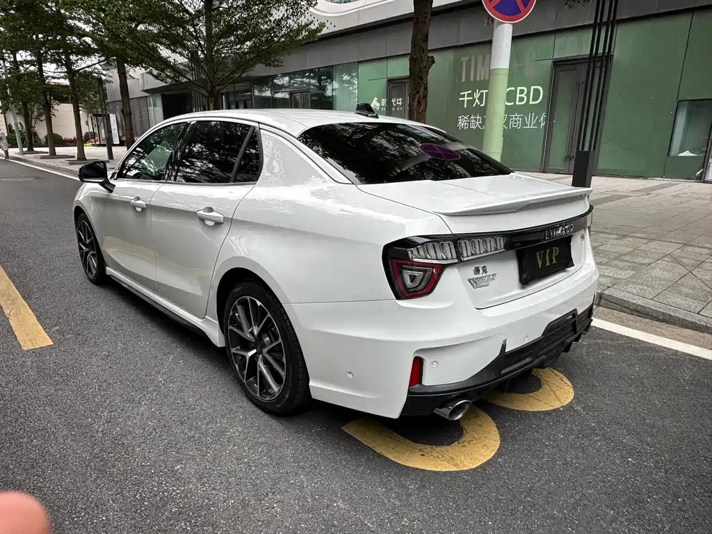 Lynk & Co 03 — миниатюра 15