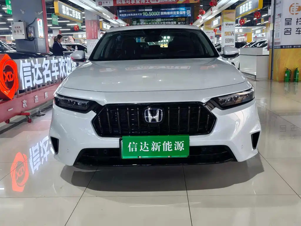 Honda Inspire PHEV — миниатюра 2