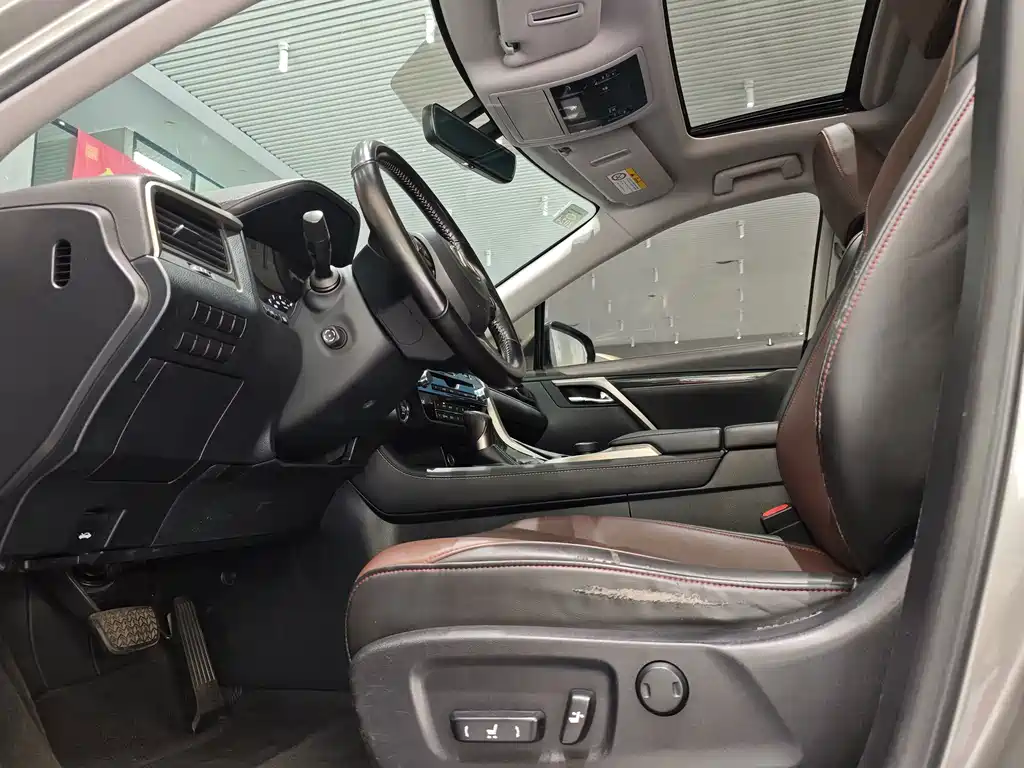 Lexus RX — миниатюра 22