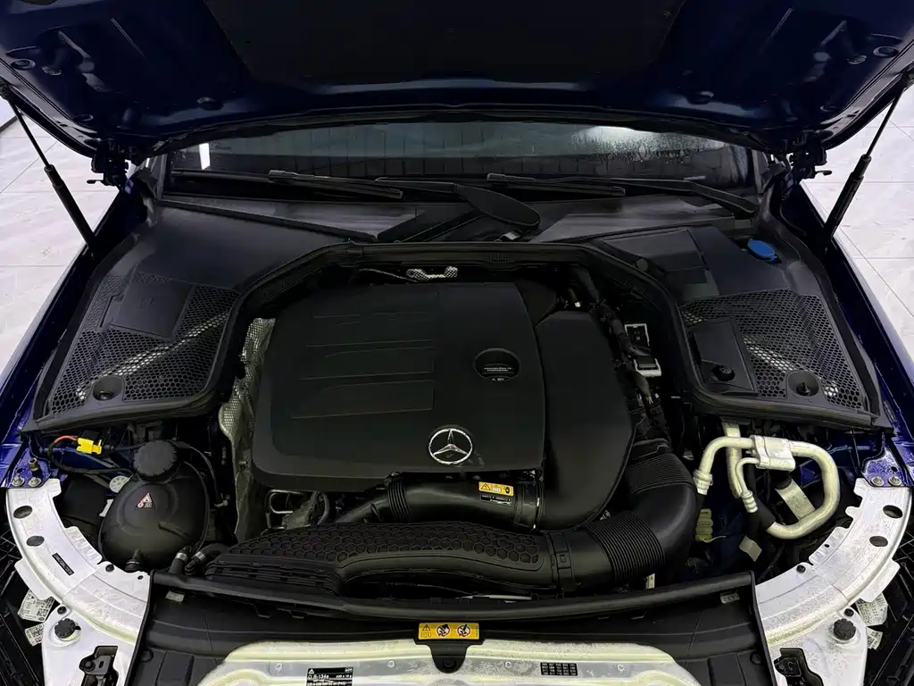 Mercedes-Benz C-Class — миниатюра 21