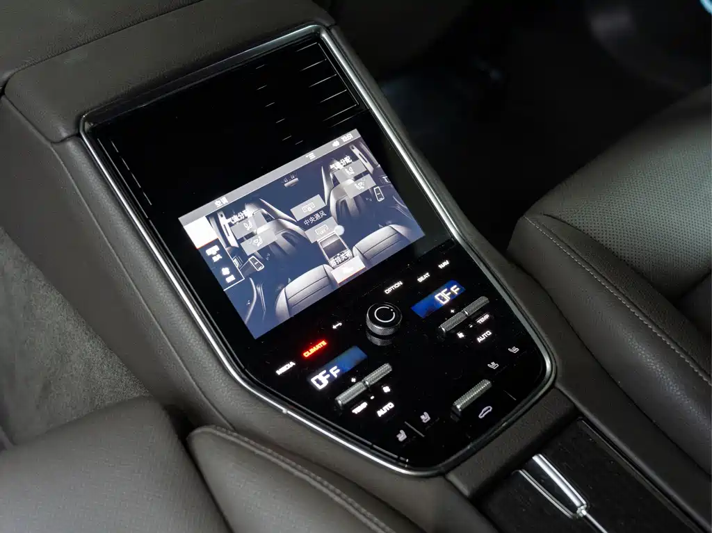 Porsche Panamera Hybrid — миниатюра 20