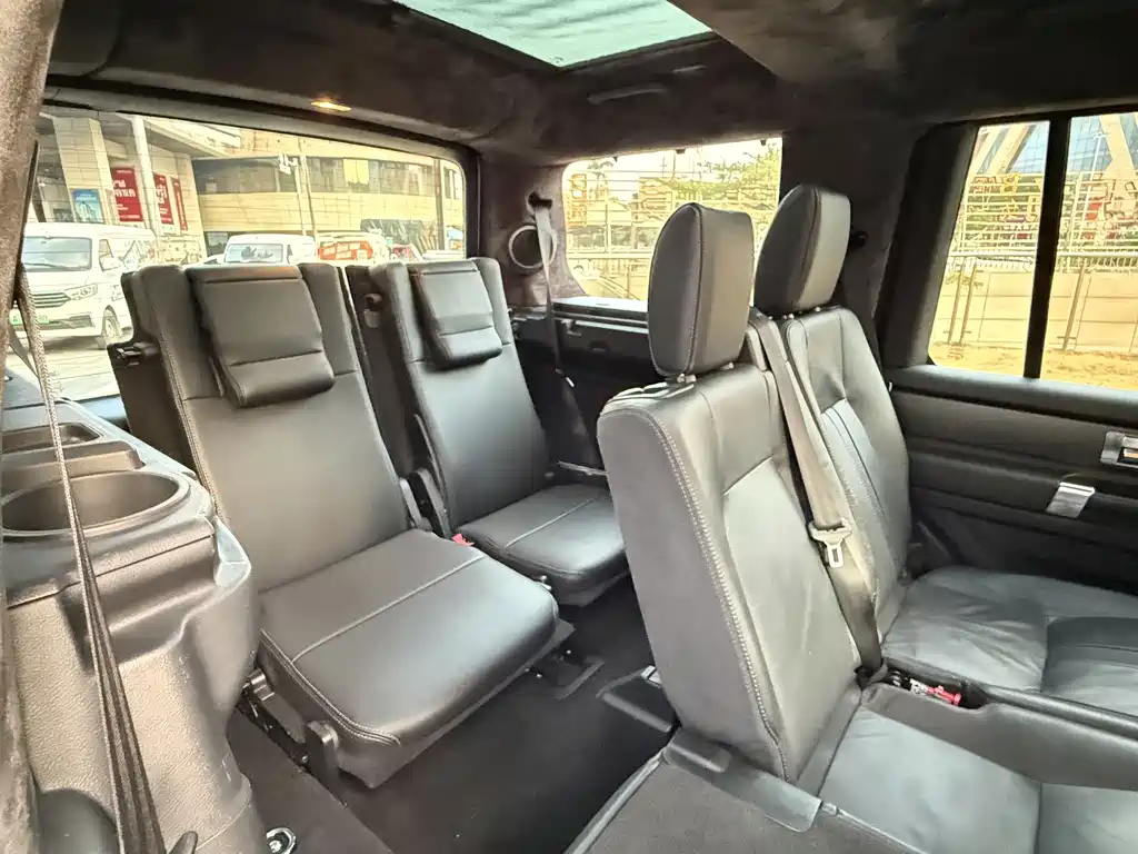 Land Rover Discovery — миниатюра 7