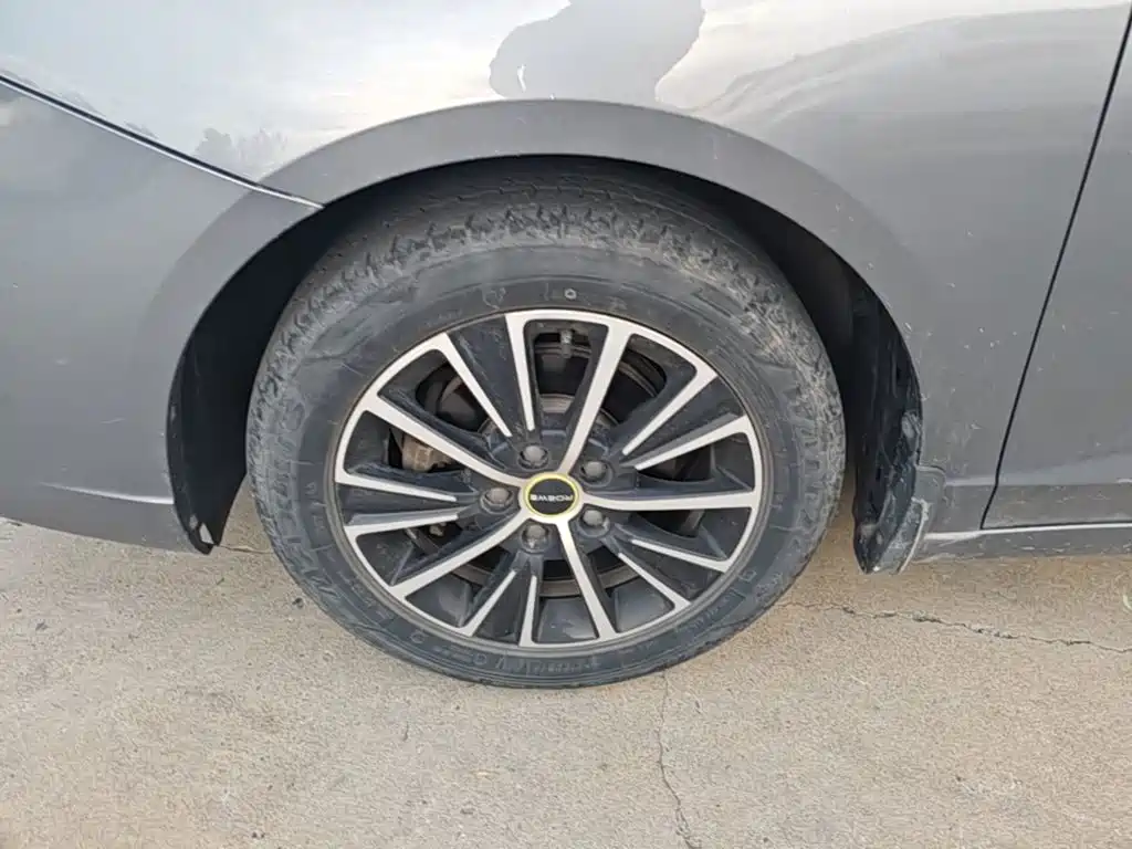 Roewe i5 — миниатюра 23