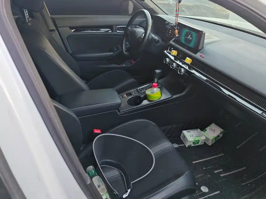 Honda Civic — миниатюра 8