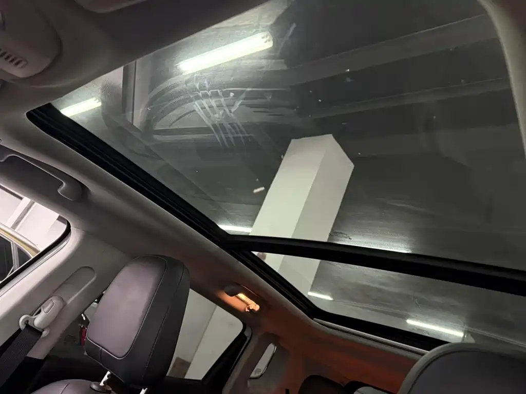 Jeep Compass — миниатюра 13