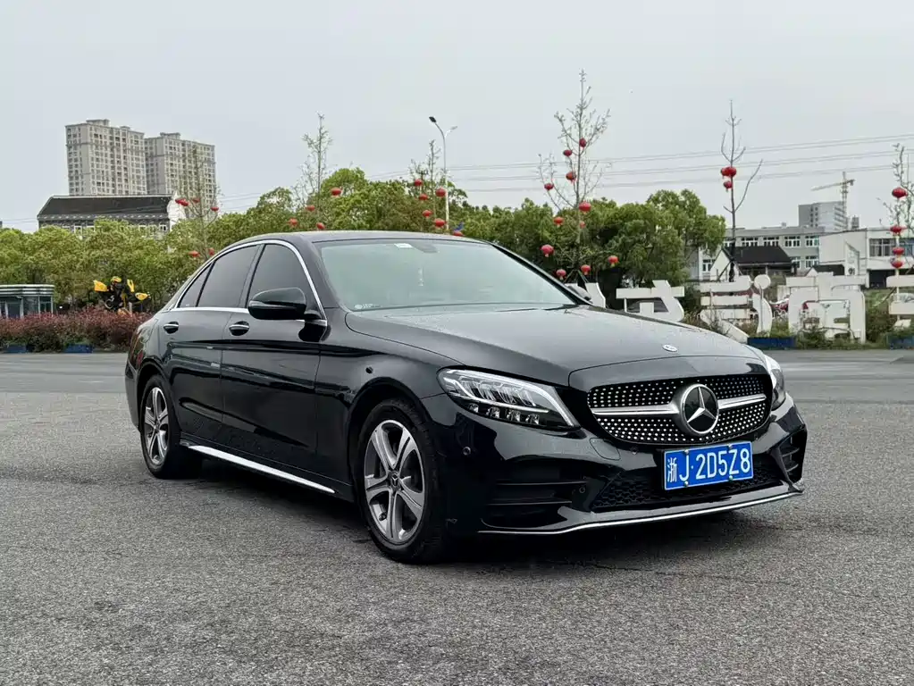 Mercedes-Benz C-Class 2021