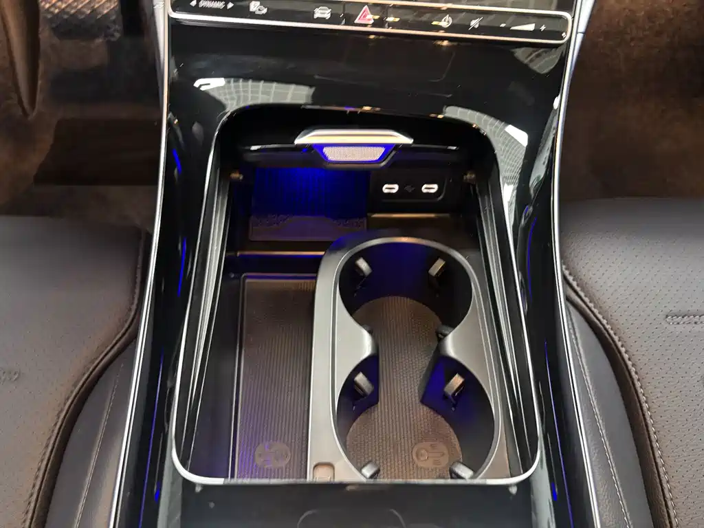 Mercedes-Benz C-Class — миниатюра 17
