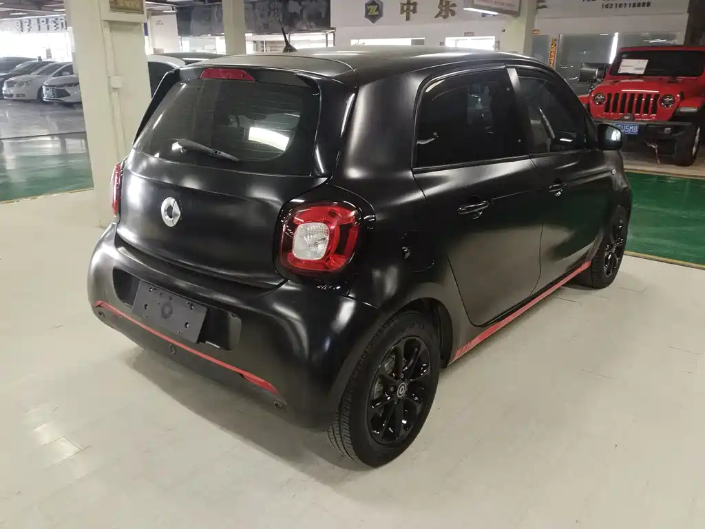 SMART FORFOUR
