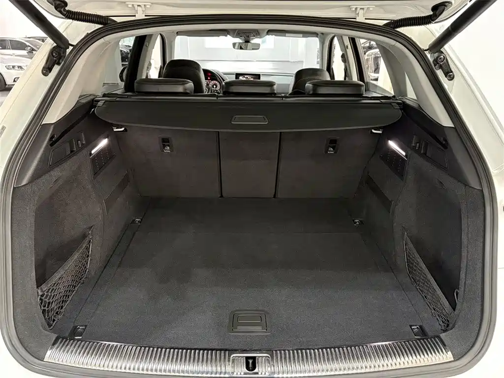 Audi Q5L — миниатюра 9