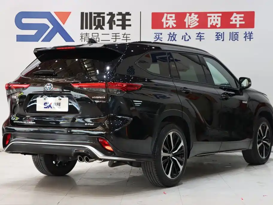 Toyota Crown Kluger — миниатюра 4