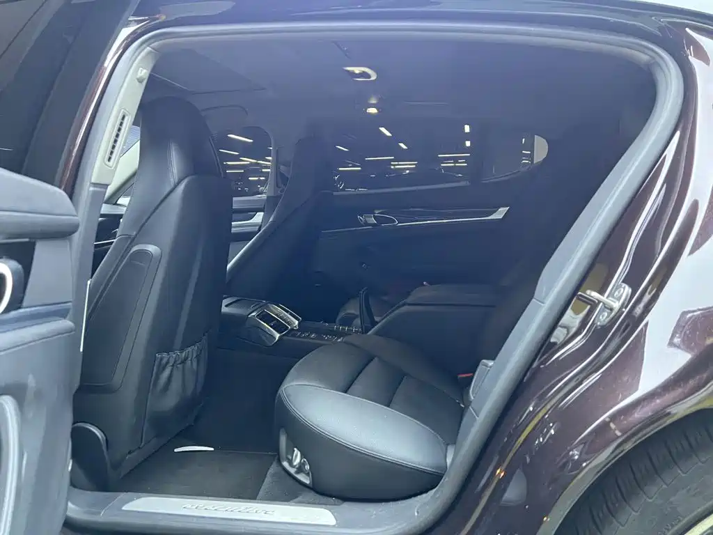 Porsche Panamera — миниатюра 8