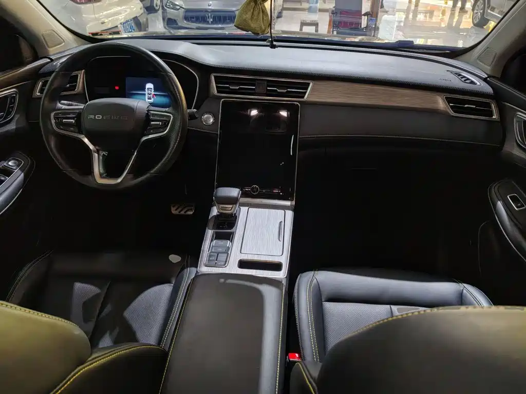 Roewe RX5 — миниатюра 10