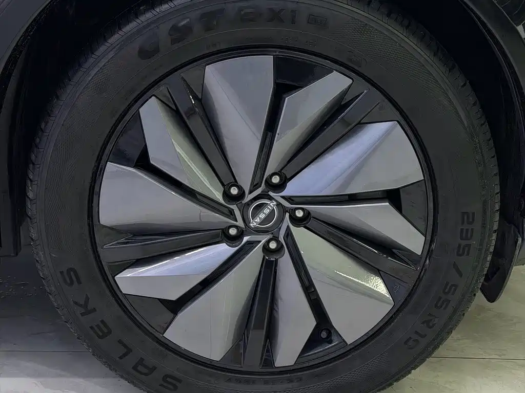 Nissan Ariya — миниатюра 23