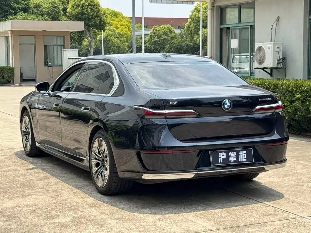 BMW i7 2023 eDrive50L Lead Luxury