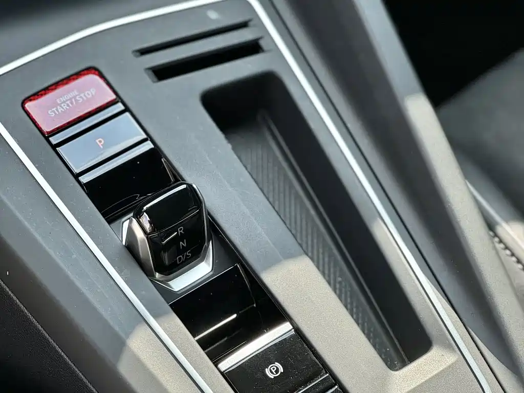 Volkswagen Golf — миниатюра 4